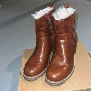 Universal Thread booties